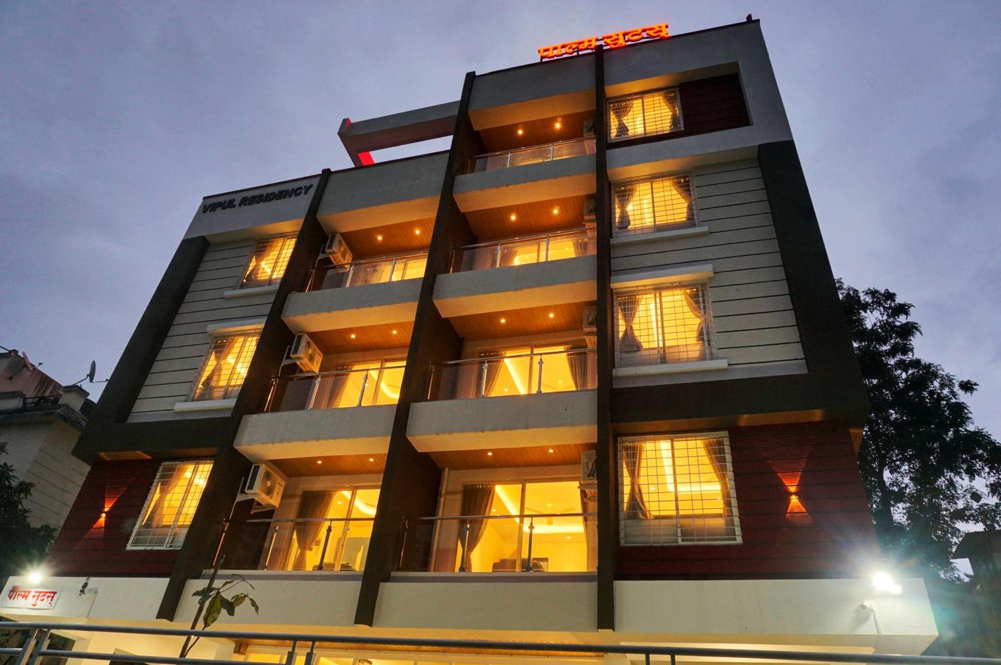 Palm Suites Baner- Indian Nationals Only 浦那 外观 照片