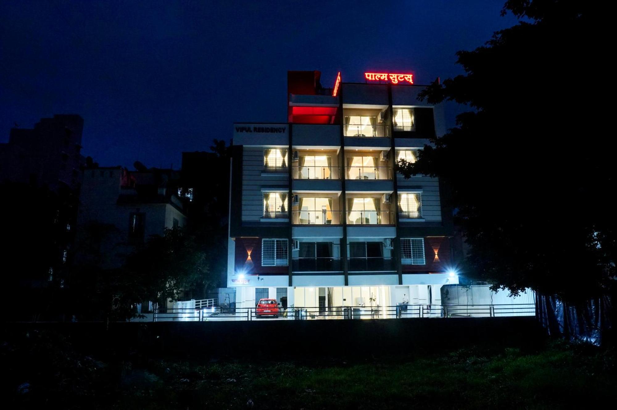 Palm Suites Baner- Indian Nationals Only 浦那 外观 照片