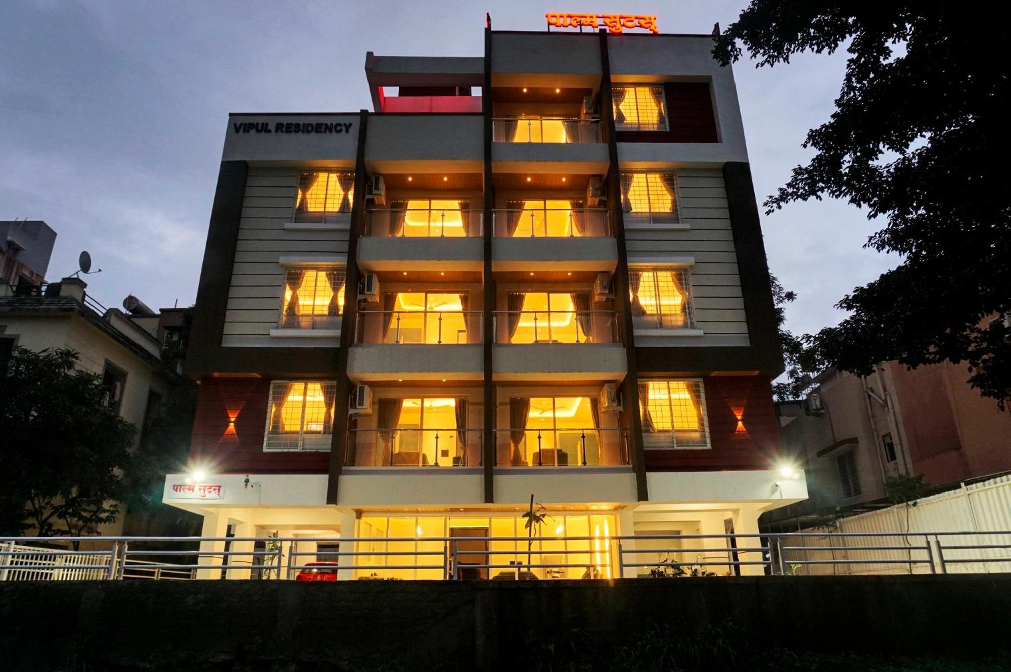 Palm Suites Baner- Indian Nationals Only 浦那 外观 照片